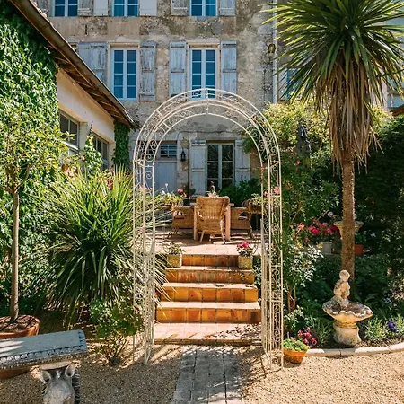 La Maison 64 D'hotes ベッド・アンド・ブレックファスト バルバスト