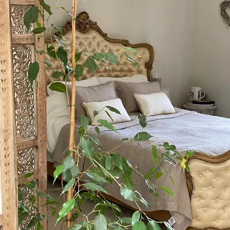 Bed & Breakfast La Maison 64 D'hotes