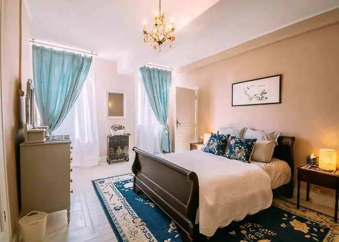 La Maison 64 D'hotes 住宿加早餐酒店 巴巴斯特