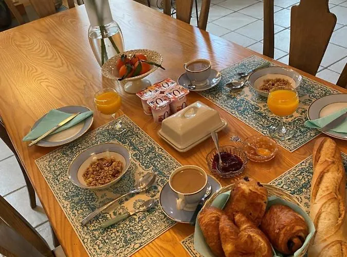 La Maison 64 D'hotes 住宿加早餐酒店 4*