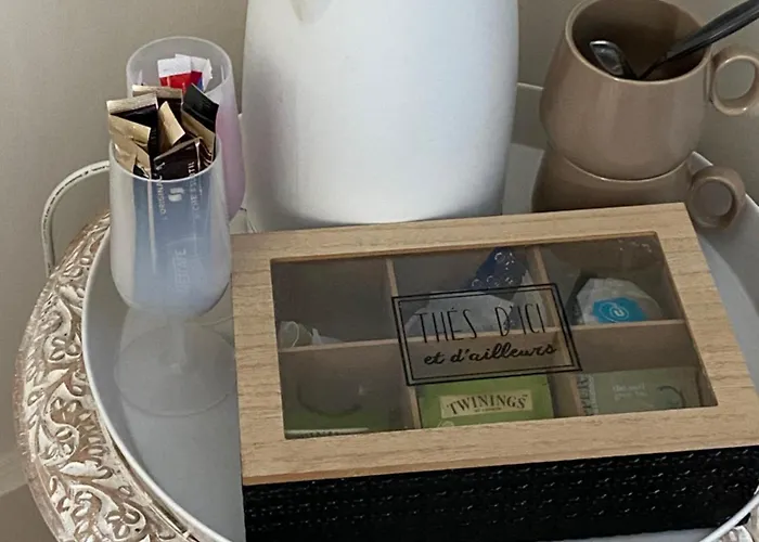 La Maison 64 D'hotes 住宿加早餐酒店 4*