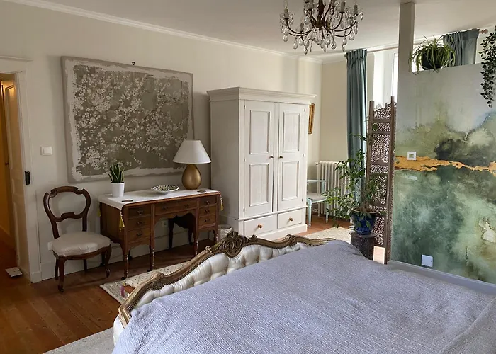 La Maison 64 D'hotes 住宿加早餐酒店 巴巴斯特